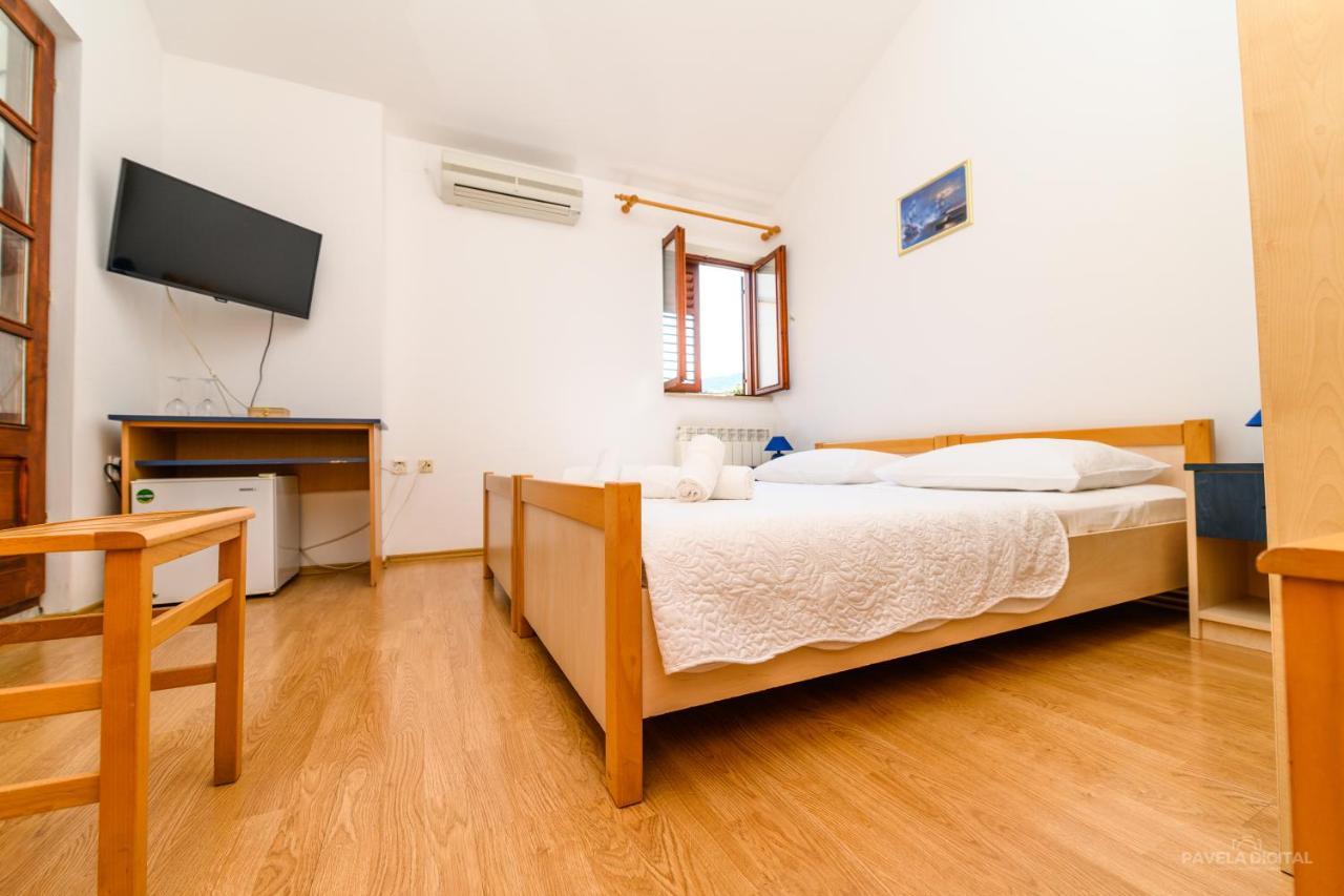 Sobe I Apartman Mareta Miholascica Экстерьер фото