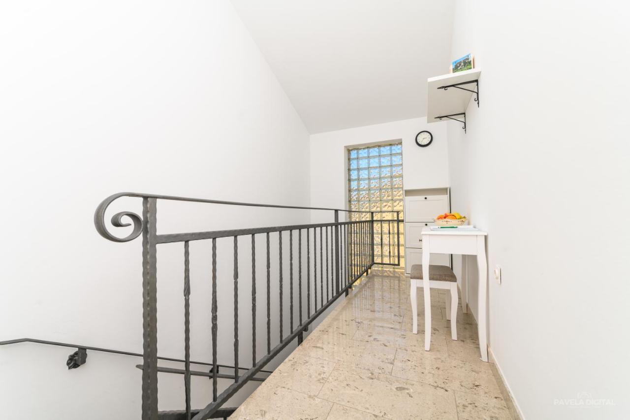 Sobe I Apartman Mareta Miholascica Экстерьер фото
