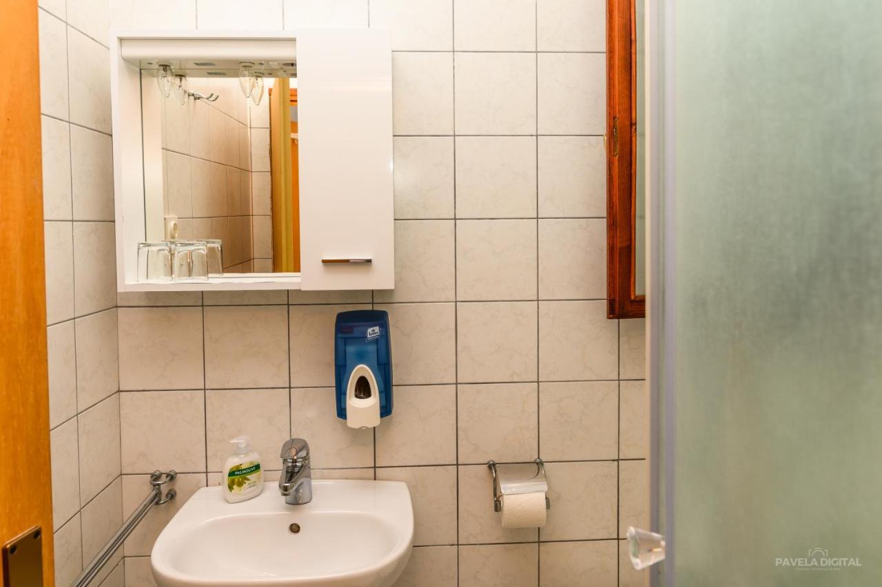 Sobe I Apartman Mareta Miholascica Экстерьер фото