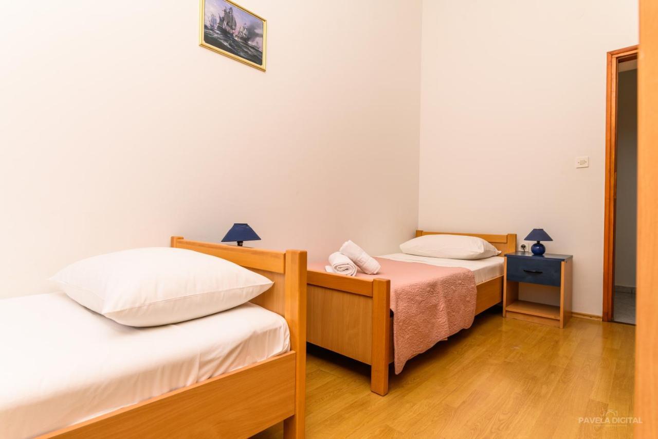 Sobe I Apartman Mareta Miholascica Экстерьер фото
