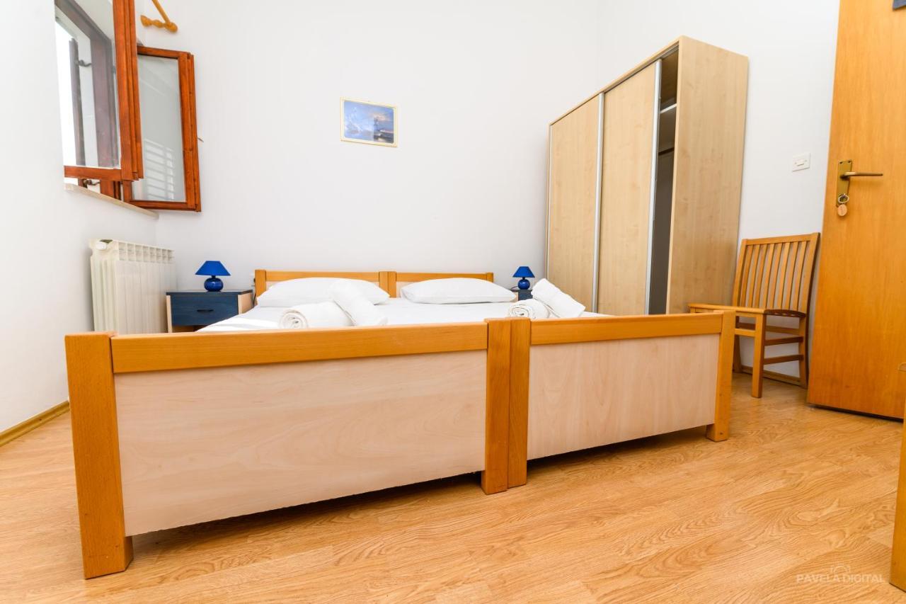 Sobe I Apartman Mareta Miholascica Экстерьер фото