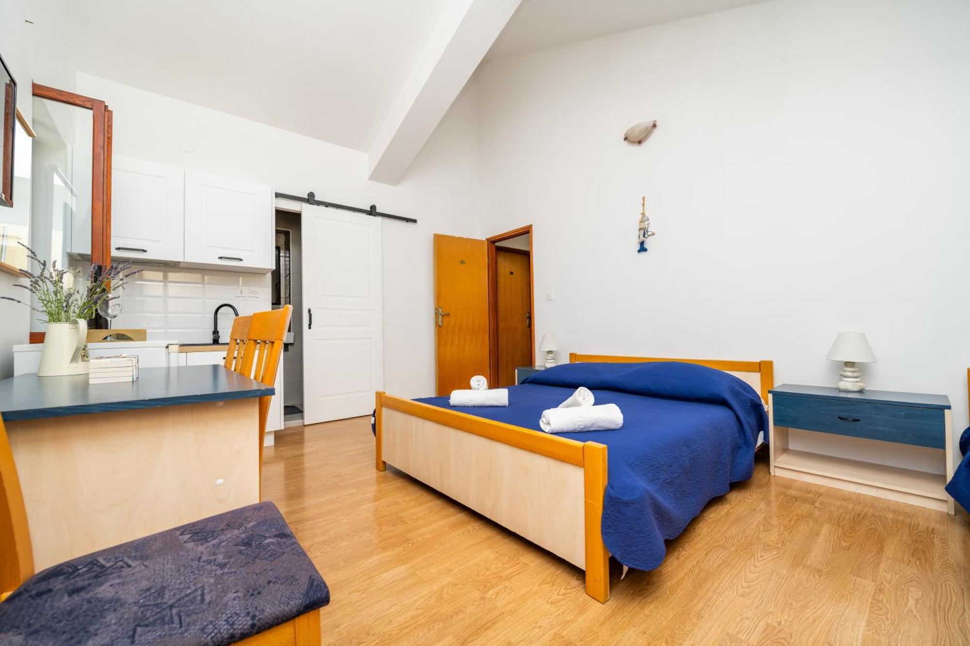 Sobe I Apartman Mareta Miholascica Экстерьер фото