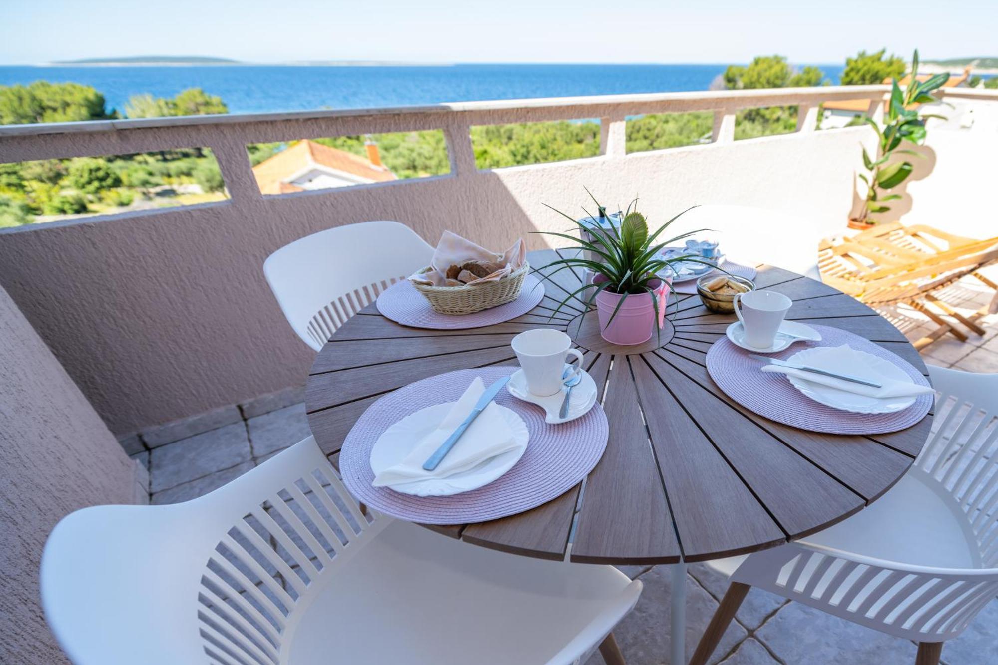 Sobe I Apartman Mareta Miholascica Экстерьер фото